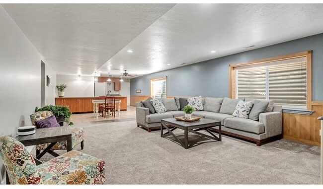 9789 Timp View Dr