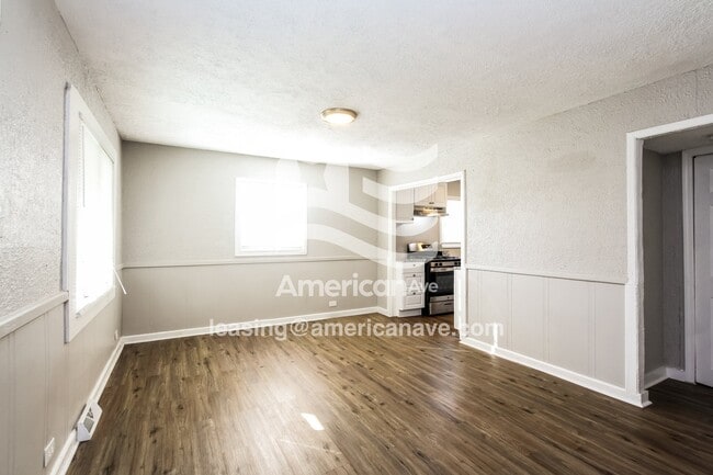 Photo - 1648 Iowa St