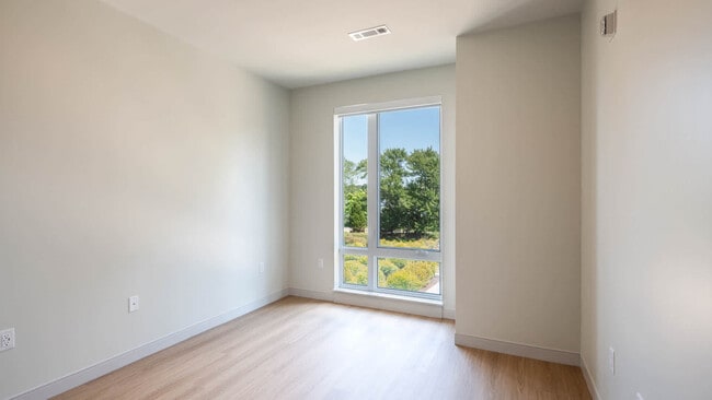 Bedroom with Hard Surface Flooring - The Basin
