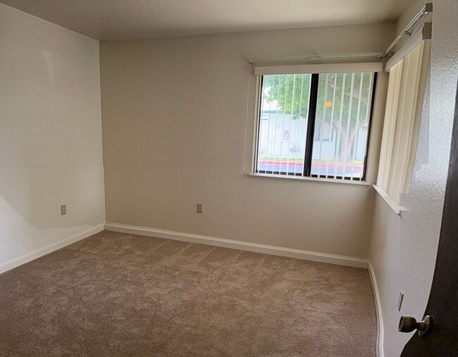 125 N Walnut Ave Unit # 3