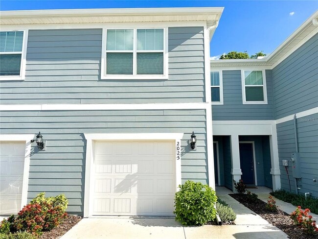 Photo - 2025 Canny Cv Townhome