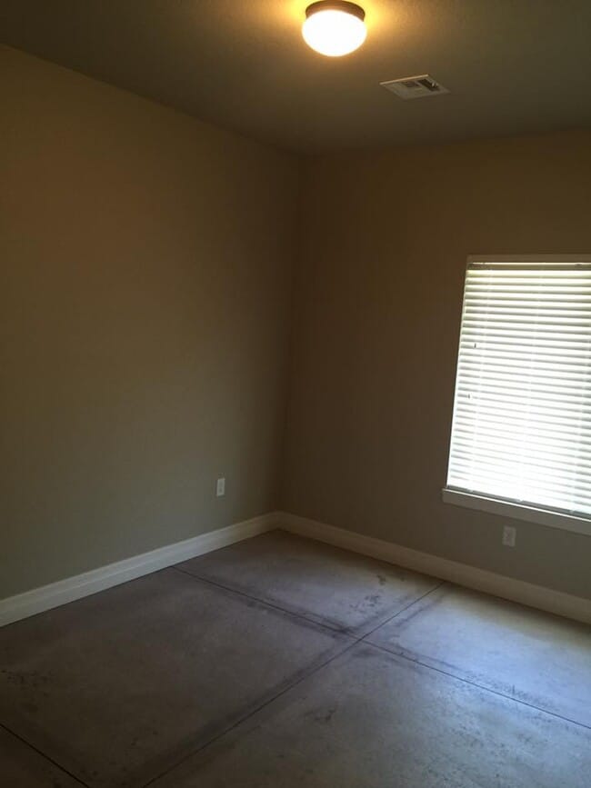 Photo - 1517 N Nickelton St