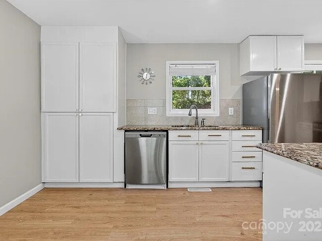 Photo - 2501 Thornton Rd