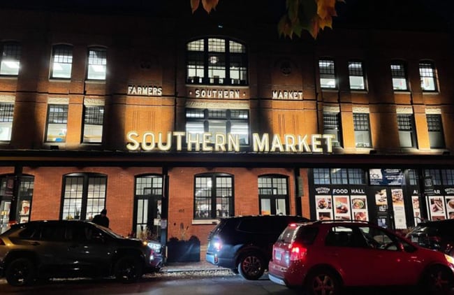 Discover the vibrant Southern Market, just two blocks from your new home! - 15 South Lime Street Unit Apt. 2