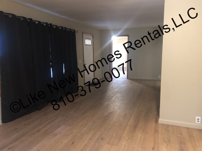 Photo - 120 N Main St