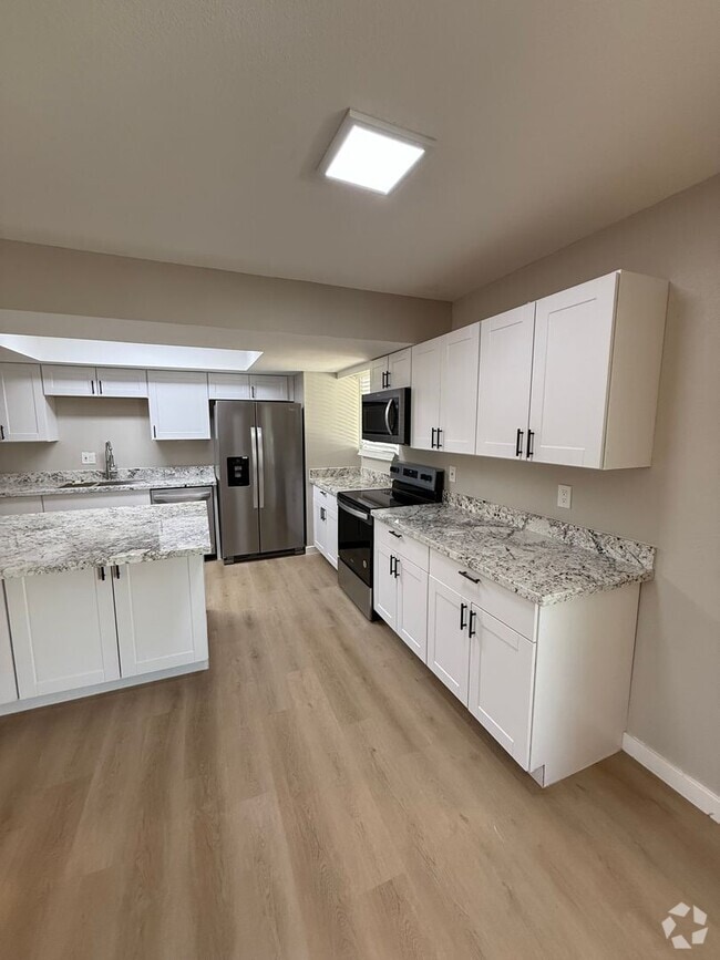 Building Photo - 5 Bedroom 3 Bathroom- Mill & Baseline Rental