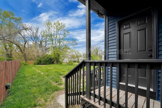 Photo - 555 Kimball Pl