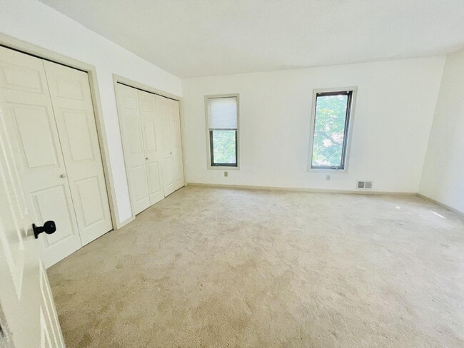 Photo - "Spacious 5-Bedroom Retreat with Elegant Hardwood Floors in Vibrant Minneapolis Neighborhood!"