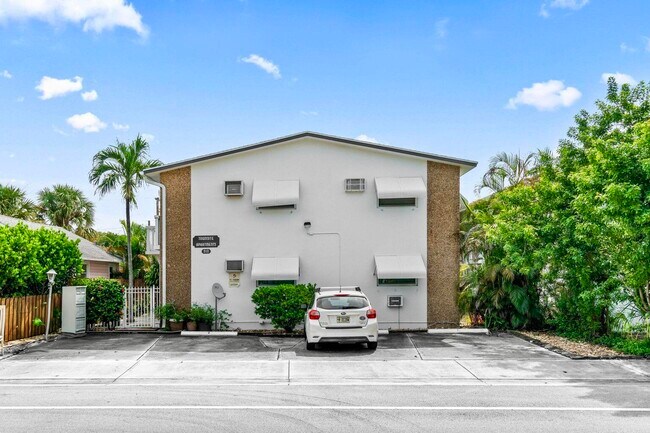 Building Photo - 310 N K St Unit 1 Rental