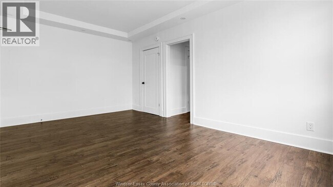 Photo - 74 Ellis St W Unité 12