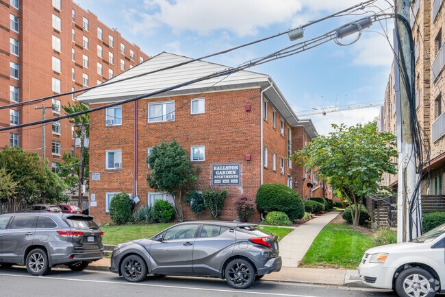Building Photo - Ballston Garden Apartments