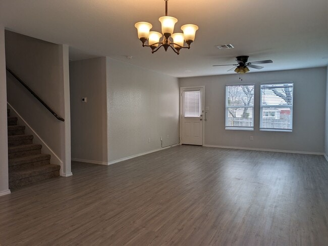 Photo - Beautiful 2 Story Home 4bdrm 2.5 bath