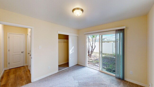 Photo - 15495 Marty Dr Unidad 95A