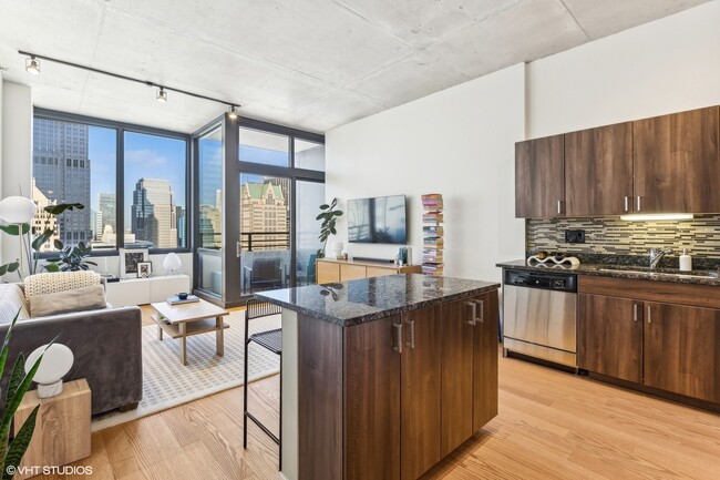 Photo - 235 W Van Buren St Unit 4219