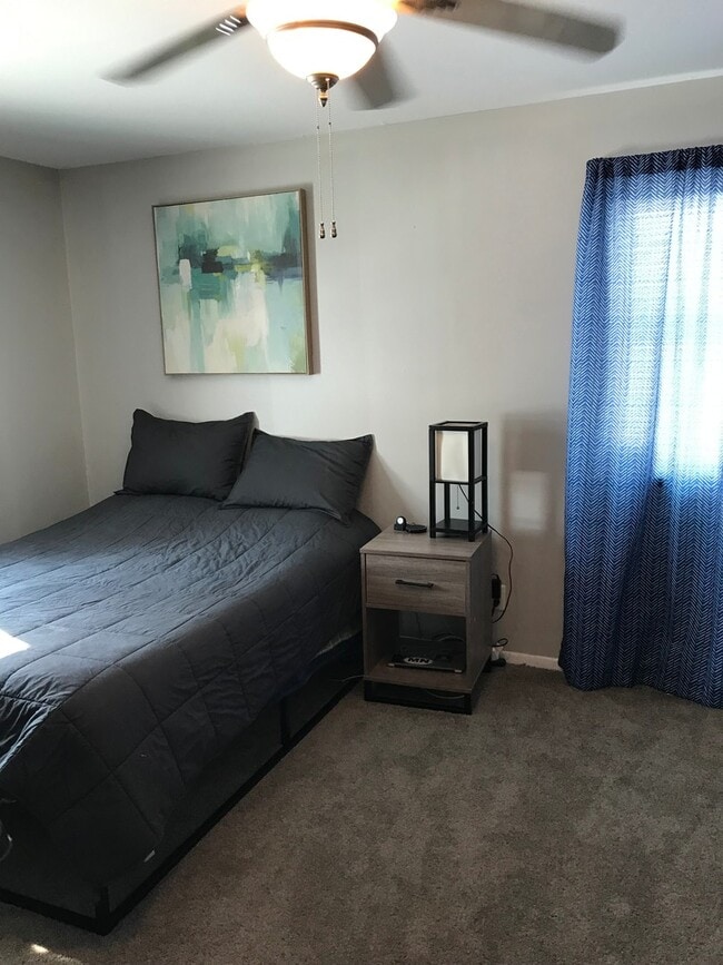 Photo - 3 Bedroom Single Family w/Garage & Large Yard