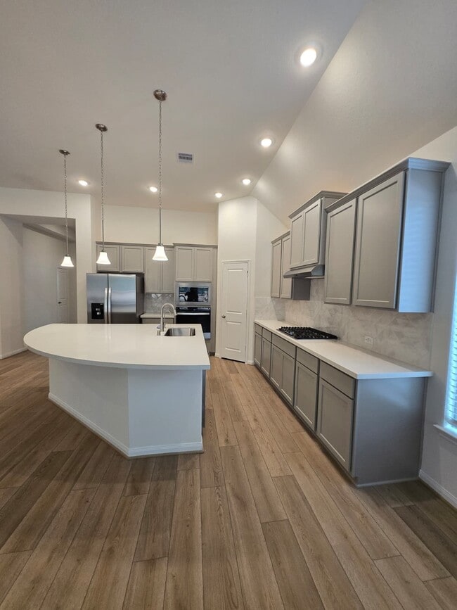 Building Photo - 1420 Florecer Ln