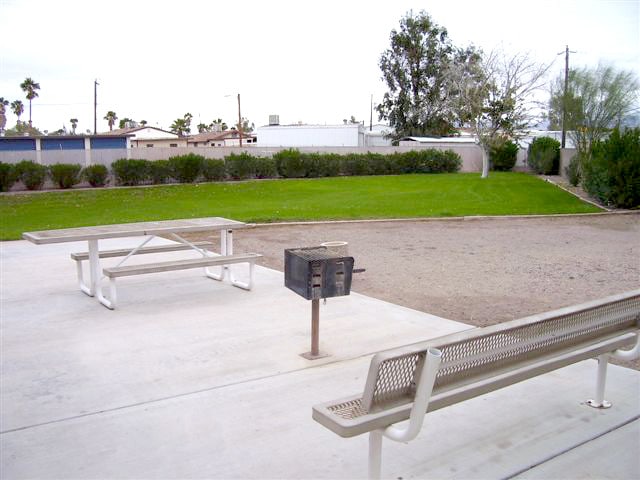 Photo - Sun River Apartments