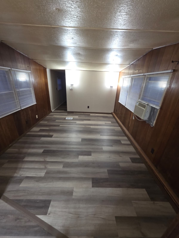 Photo - 4744 Ellsworth Ln