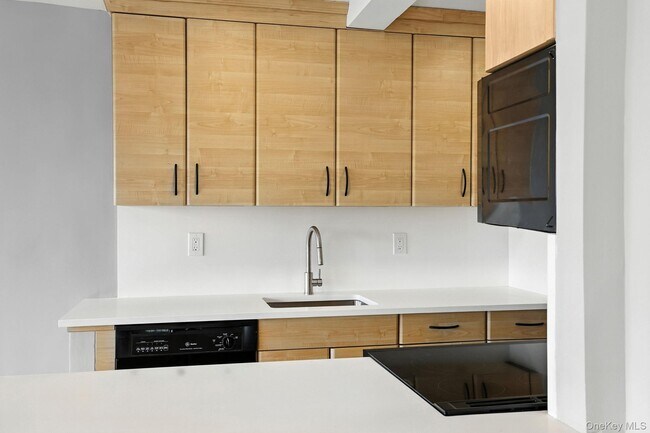 Photo - 12 Old Mamaroneck Rd Unit 7C