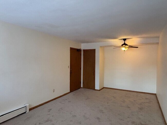 Photo - 1330 St Clair Ave Unit 3