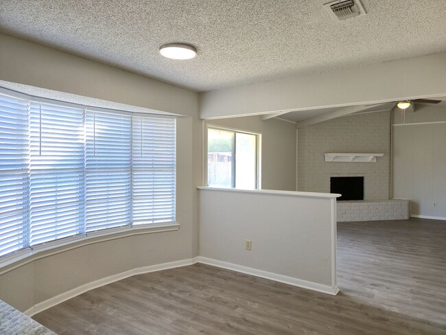 Photo - 3/2 Hewitt Home