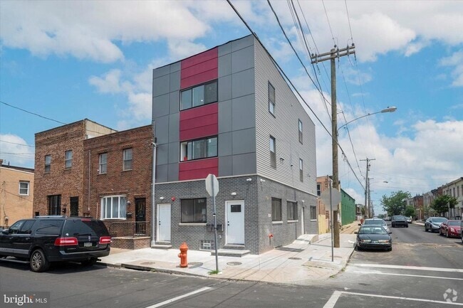 Building Photo - 2657 E Clearfield St Unit 2 Rental