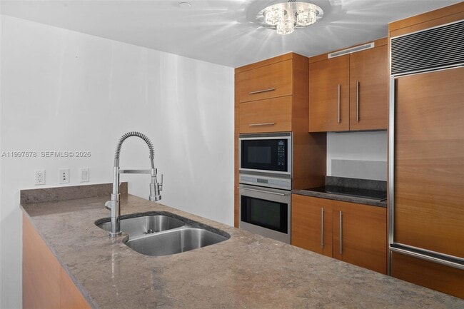 Photo - 475 Brickell Ave Unit 3711