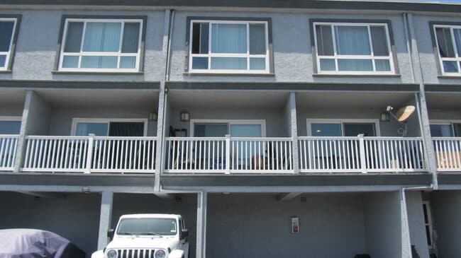 Photo - Steps from the beach in Imperial Beach