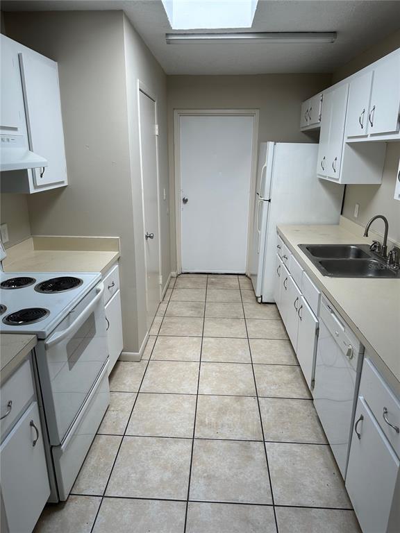 Photo - 1952 SW 31st Ave