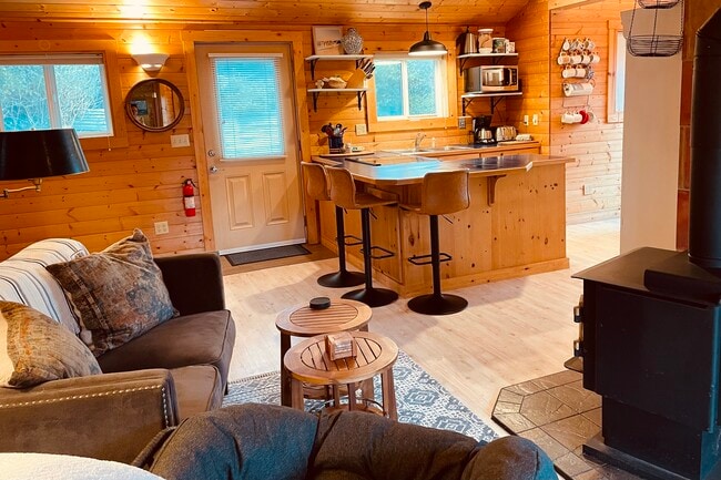 Photo - 4780 Pacific Ave NW