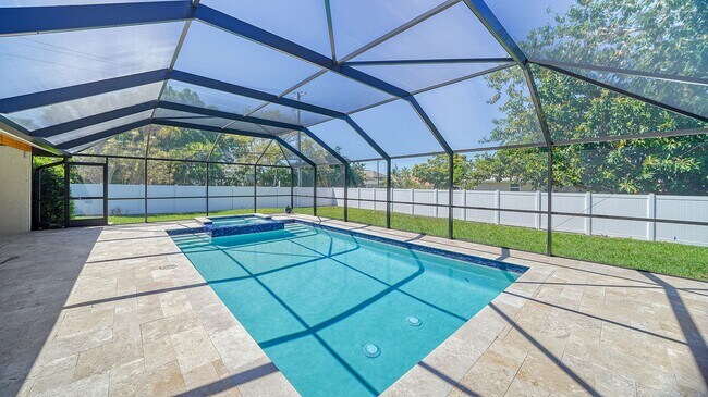 Photo - 3 Bedroom, 2 Bath Home with Pool Near Sies...