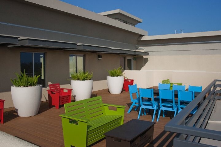 University Gateway Apartments For Rent in Los Angeles, CA