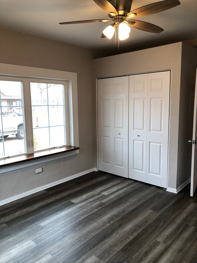 Photo - 507 Douglas St