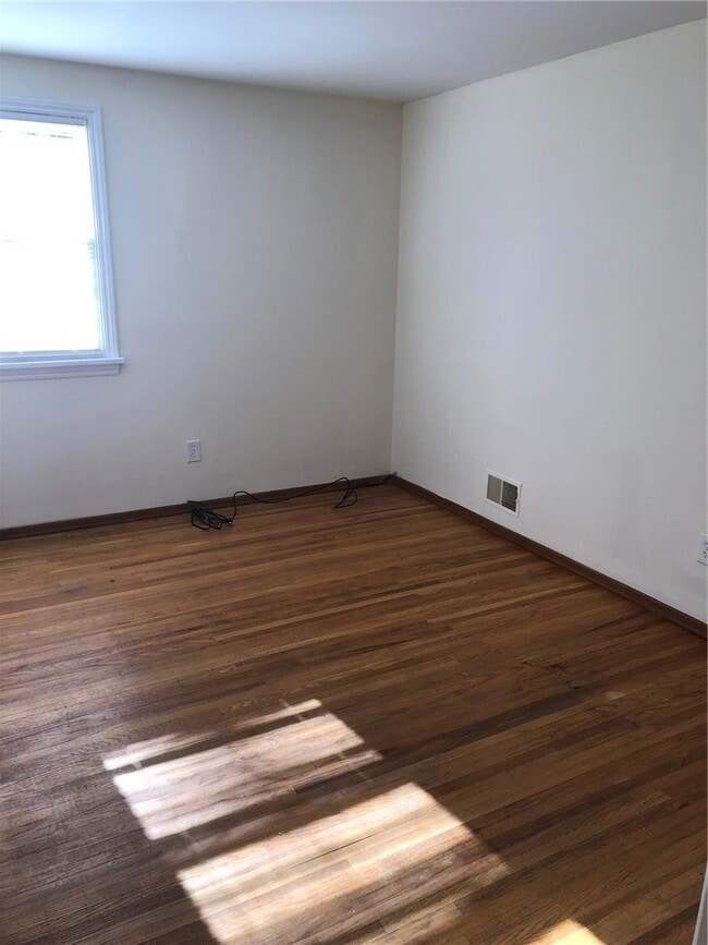 Photo - 214 E Spruce St