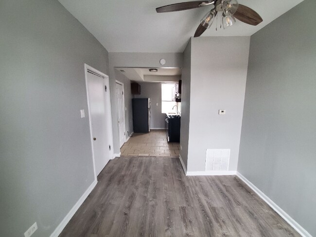 Photo - 4034 W Palmer St