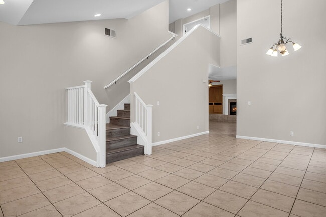 Photo - The Woodland Rental You've Been Looking For