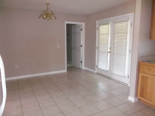 Photo - 191 County Rd 740