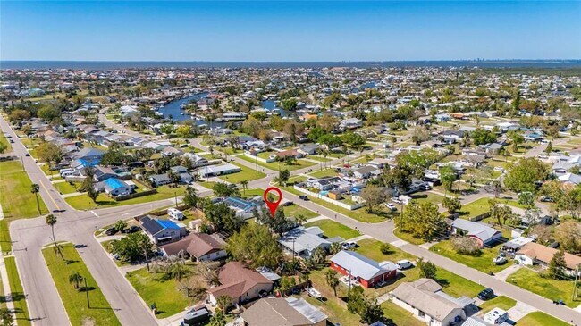 Photo - 564 Florida Cir S