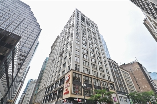 Building Photo - 8 W Monroe St Unit 1501 Rental
