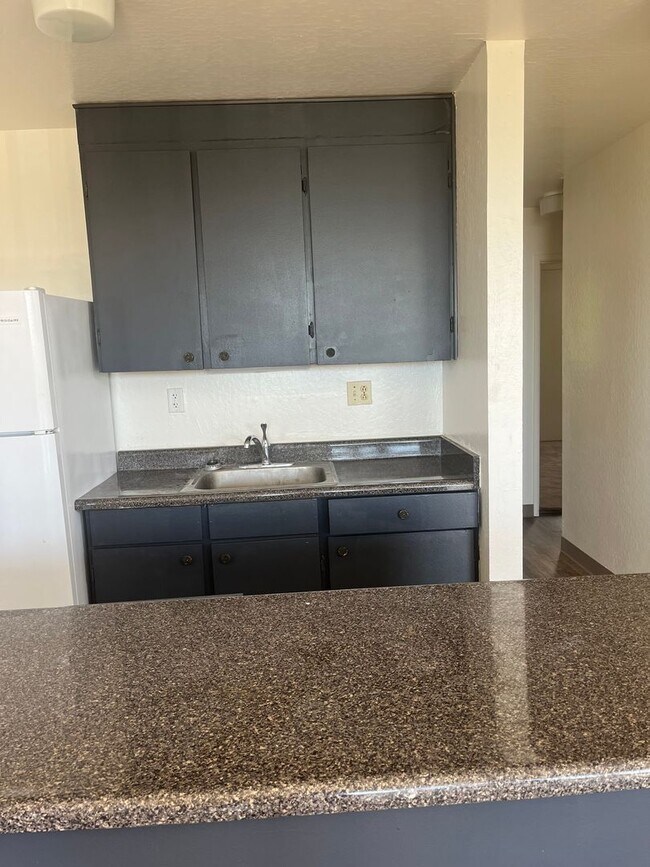 Photo - Rare 3 bedroom unit with 2 parking stalls