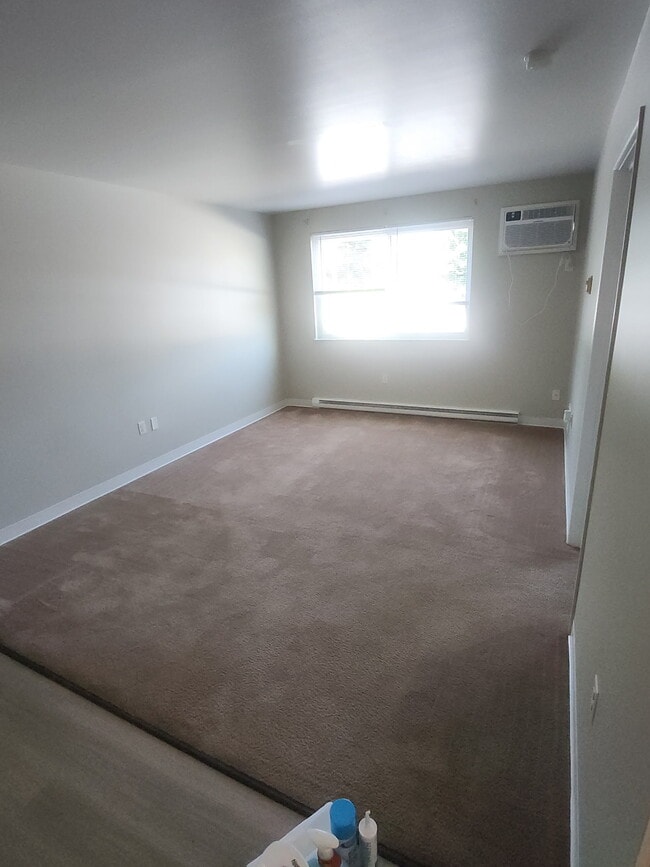 Photo - Royal Jameson