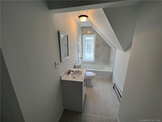 Photo - 15 Seymour St Unit 3rd floor