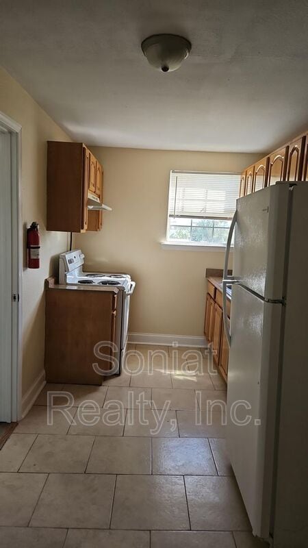 Building Photo - 6210 Hayne Blvd Unit A