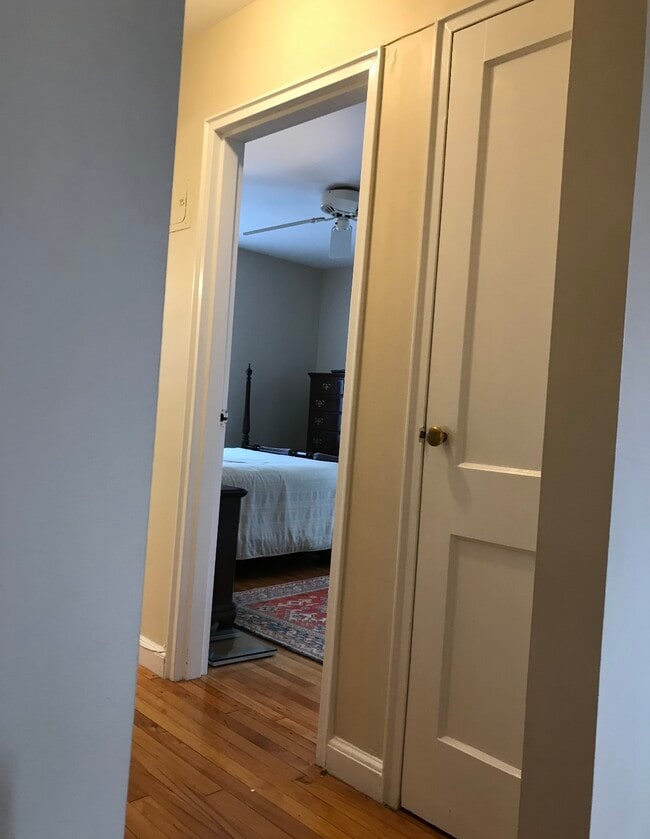 42 Dean Rd