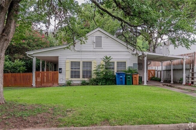 Building Photo - 2404 Schulle Ave Rental
