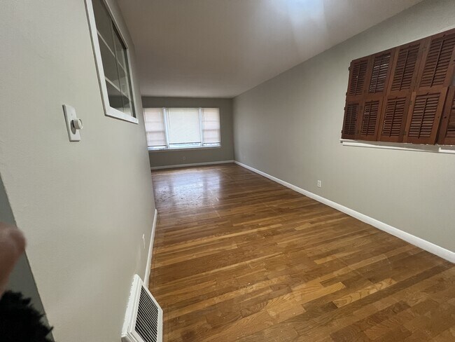 Photo - 1006 Highmont Dr