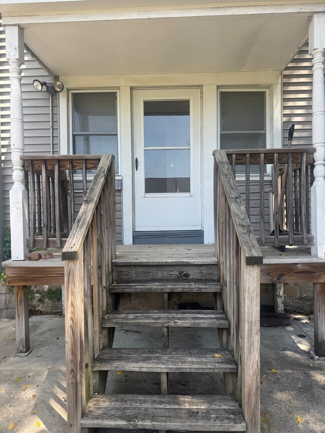 Photo - 22 E Center St