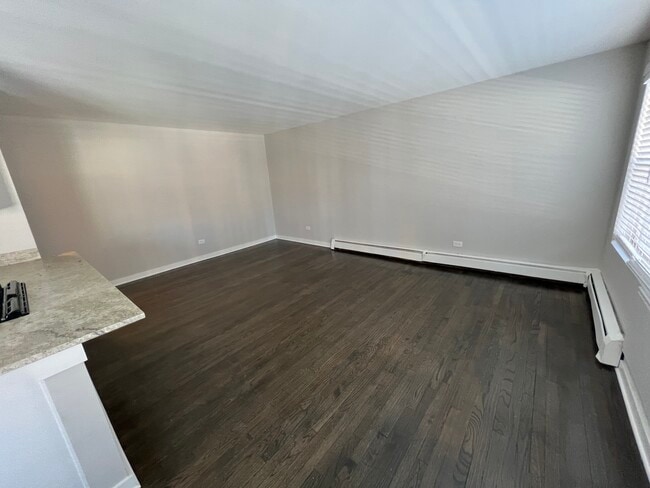 Photo - 4801 N Ridgeway Ave