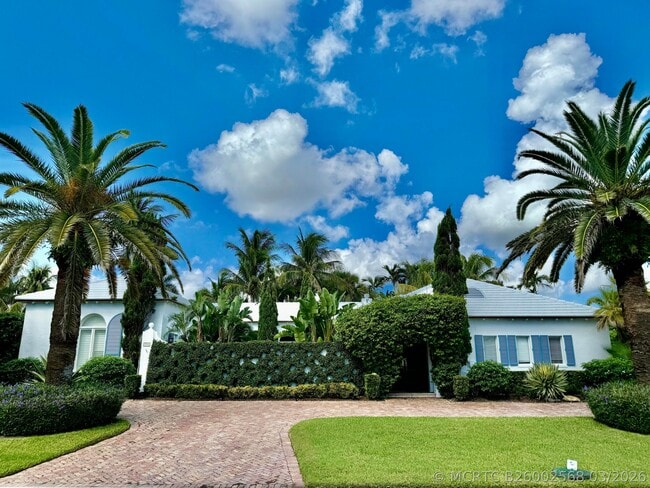 2258 Ibis Isle Rd E