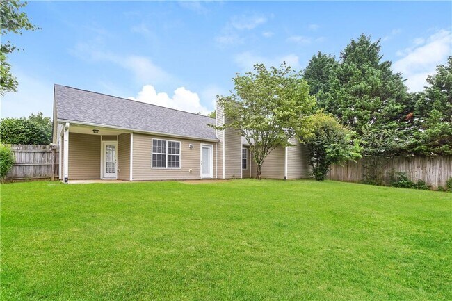 Photo - 1525 Julianna Dr